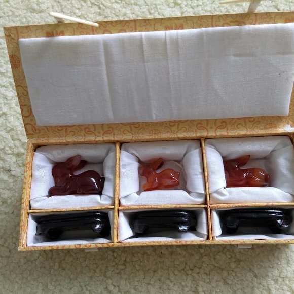vintage 60s NWT carved agate rabbit figurine gift set 🎈HOST PICK🎈 - Picture 11 of 15